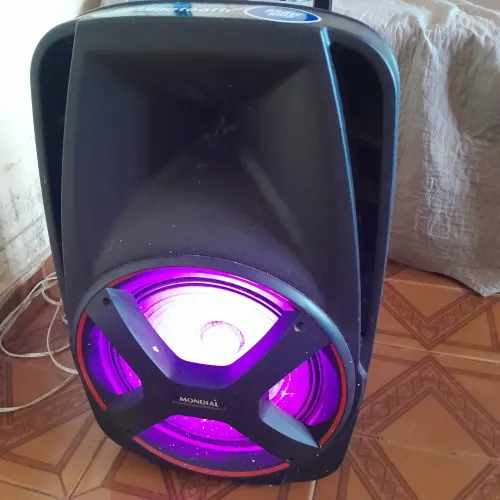 Caixa de som ( Mondial) 550w rms