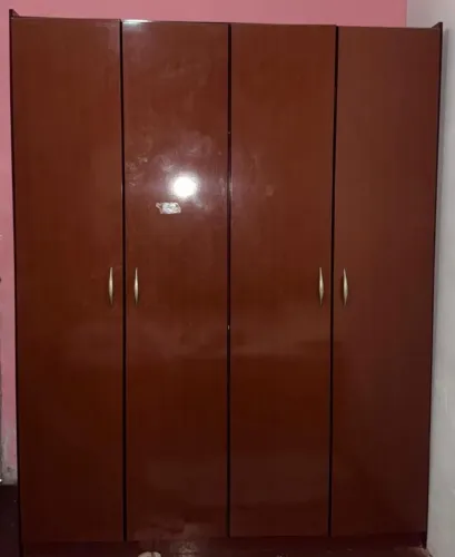Guarda roupa 4 portas