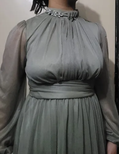 Vestido Cinza Escuro Prata Clássico Longo Festa, Tamanho ''M'' corresponde ao número 42.