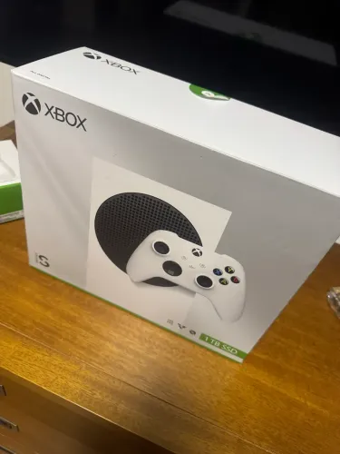 Vídeo Game XBox + 2 controles