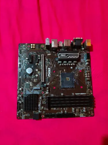 Placa Mãe MSI B450M PRO-VDH MAX AM4 - Funcionando com Observação