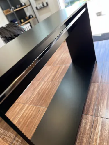 Vendo balcão de loja paguei R$ 1300 bancão tem 3 meses de uso tamanho 1,84 x0,50x 1,09