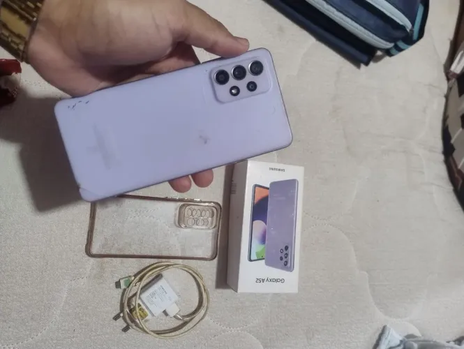 Samsung Galaxy A52 
