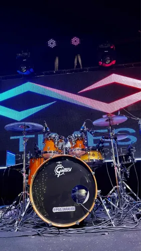 Bateria Gretsch Catalina Maple + Case Profissional (8/10/12/14/16/22)