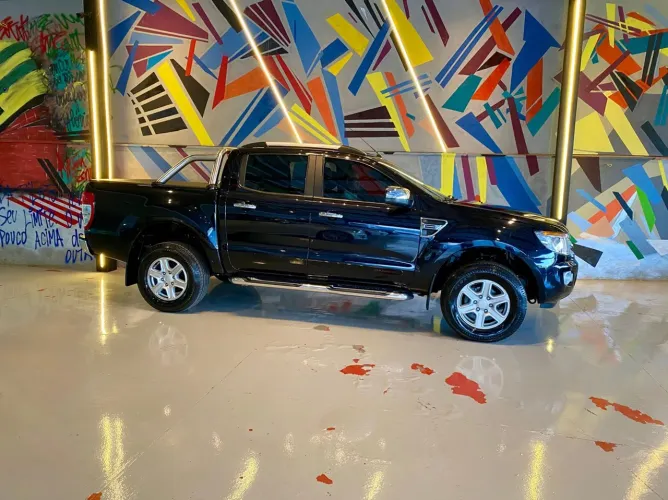 Ford Ranger XLT 2.5 16V 4X2 CD Flex 2014