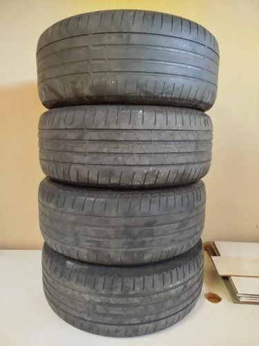 pneu bridgestone 225/50 R17  (Usado) 