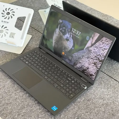 Notebook Dell Latitude 3520, i5, 11ªth, SSD 256GB e 8GB de RAM