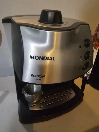 Cafeteira Expresso Mondial 15 bar