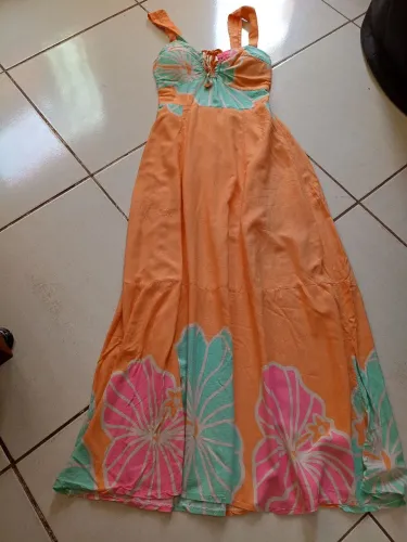 Vestido longo seminovo veste M e G