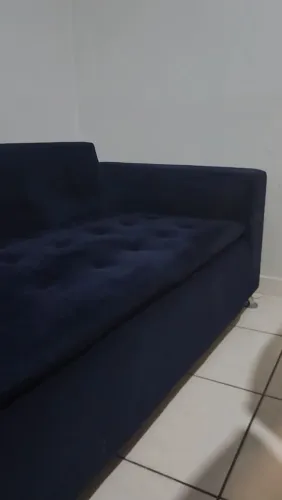 Sofá de veludo lindo 