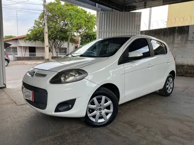 Fiat Palio Attractive 1.0 EVO Fire Flex 8V 5P 2013