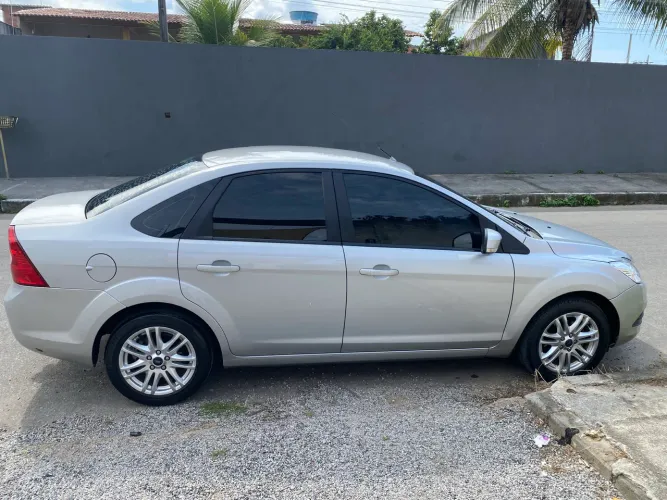 Ford Focus Sedan 2.0 16v/2.0 16V Flex 4P Aut. 2011