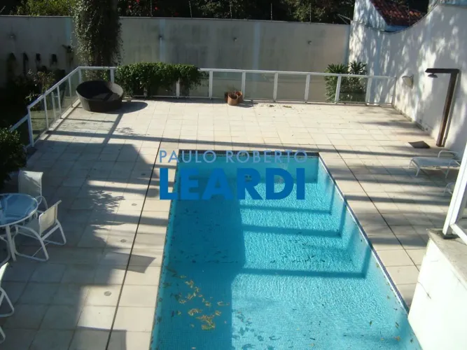 CASA ASSOBRADADA - BROOKLIN - SP