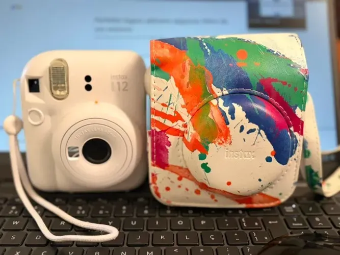 Instax Mini 12 + Bolsinha | Pouquíssimo Uso | Perfeita
