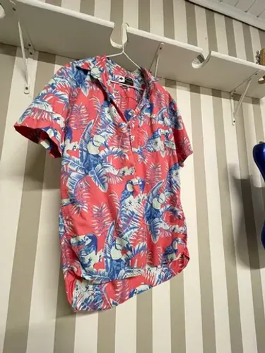 Camisa florida de botão LRG
