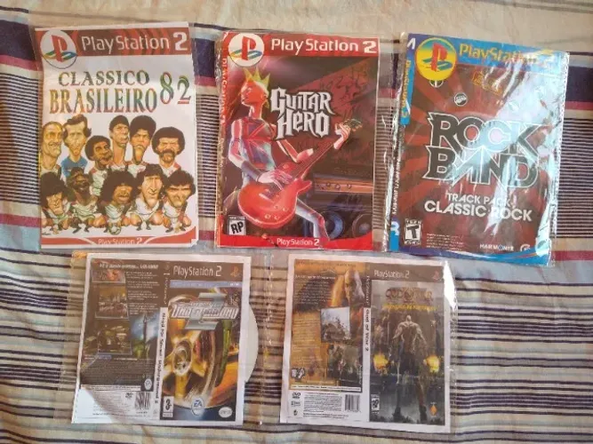 lote com jogos de Playstation 2 - favor ler anúncio