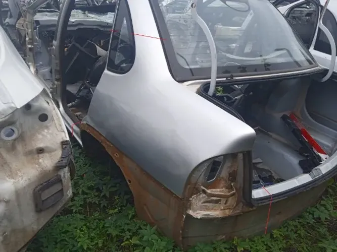 Lateral Traseira Esquerda Corsa Classic 2011 - 2015