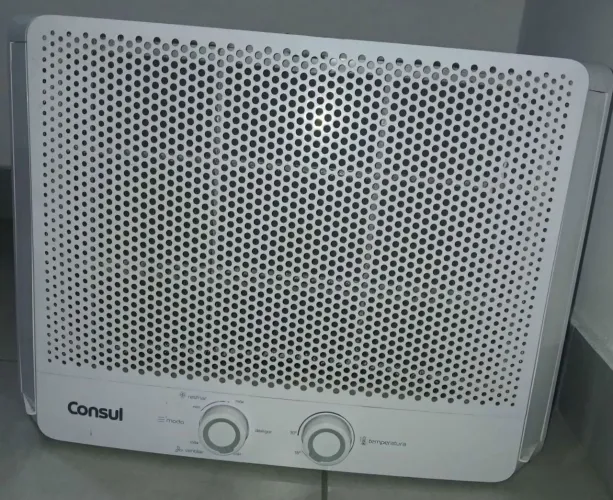Ar condicionado Seminovo 12000 Btus 127v Gelando muito entrego