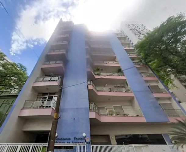 Apartamento no "Ed. Manoel da Nóbrega" no Paraíso em São Paulo/SP