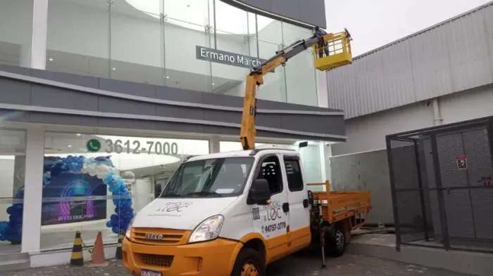 Caminhão Munck locação