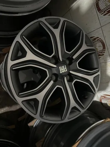 Roda Fiat Strada aro 15 original unidade avulsa, consulte o jogo 