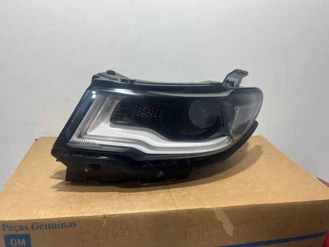 Faról Jeep Compass Com Xênon Sem Conserto 