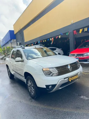 RENAULT DUSTER OROCH 2.0 16V FLEX DYNAMIQUE 4P AUTOMÁTICO 2017