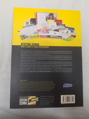 Livro a história da vida do Ayrton Senna
