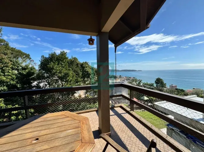 Casa Mobiliada Com Vista Deslumbrante Para O Mar Condomínio Panorâmico, Em Bombinhas - SC