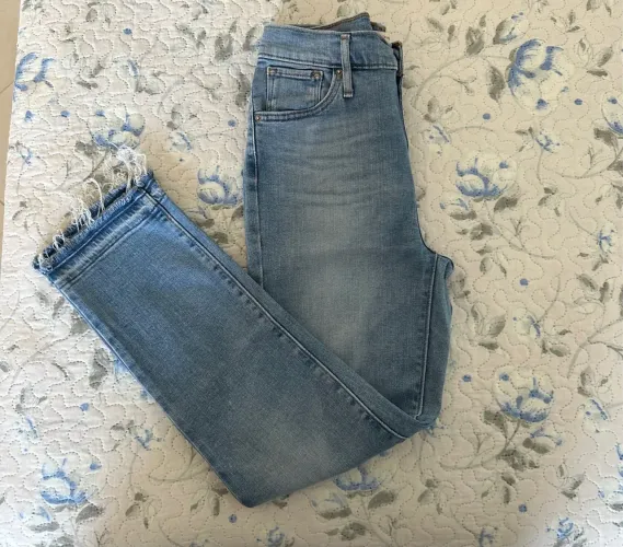 Calça Jeans Levis com Barra Desfiada 26