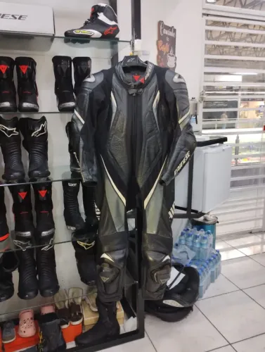 Macacão Dainese 50 euro aspide pro uma peça