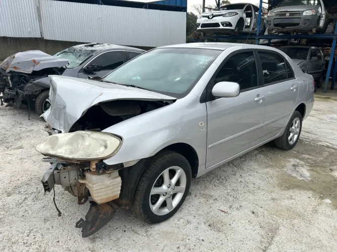 Sucata Toyota Corolla 1.8 136cvs gasolina 2004/2004-para peças