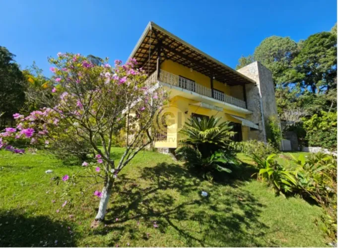 CHACARÁ EM CONDOMINIO LOCAÇÃO 3 DORMITÓRIOS SENDO 2 SUÍTES - CONDOMINIO LAGOINHA - JACAREÍ