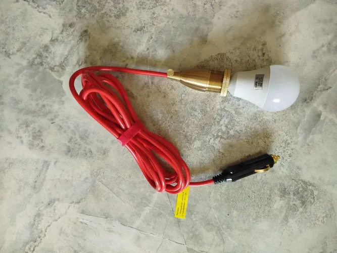 Luminária para veiculo, 12v  9 wats, para ligar no isqueiro.