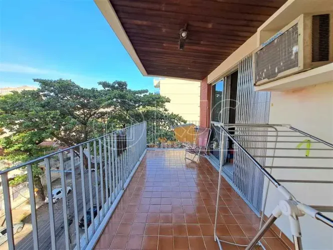 Apartamento para venda possui 105 metros quadrados com 3 quartos
