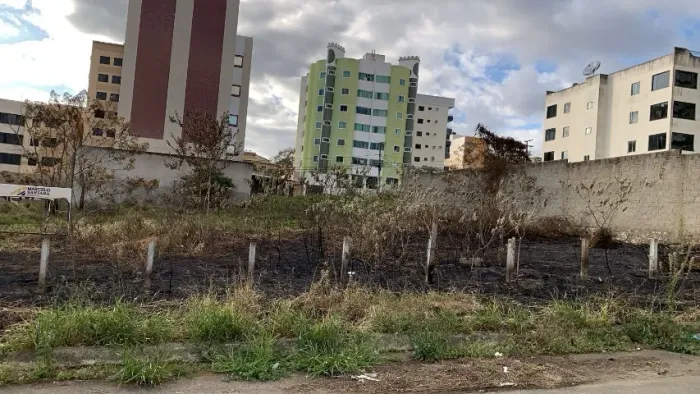 Lote á venda em Vitória da Conquista no Candeias.