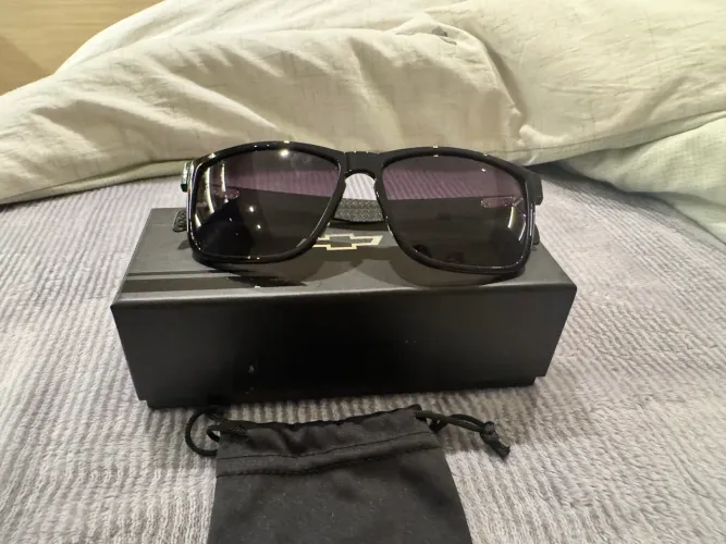 Óculos Chevrolet & Chilli Beans