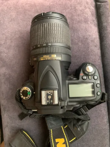 Câmera Nikon D90 + Lente 18 - 105