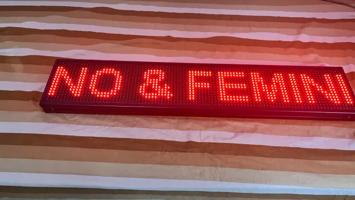 Letreiro Led ( 1 metro de comprimento e 20 centímetros de largura)
