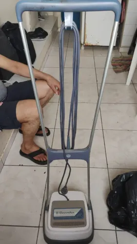 Enceradeira Eletrolux 