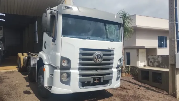 VW Constel. 24330 E 8x2