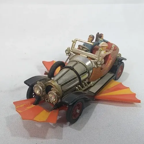 Brinquedo Antigo - Carrinho do Filme Chitty Chitty Bang Bang (Calhambeque Mágico), Fabrica