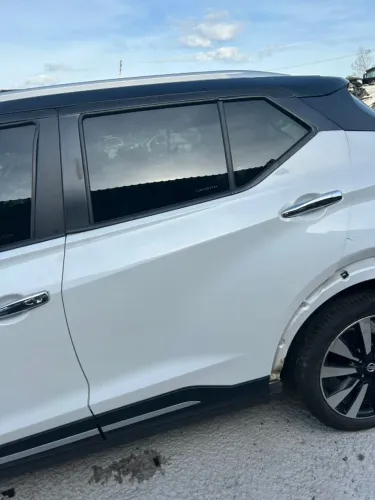 PORTA TRASEIRA ESQUERDA NISSAN KICKS 2017/2018 /SEM ACESSORIOS