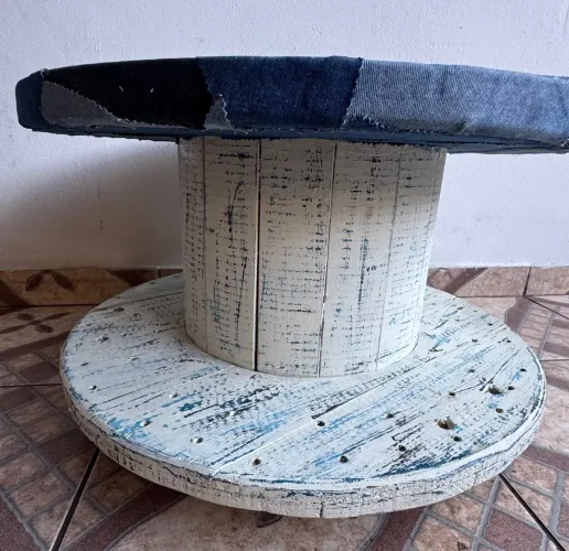 Mesa de centro de madeira (Bobina)