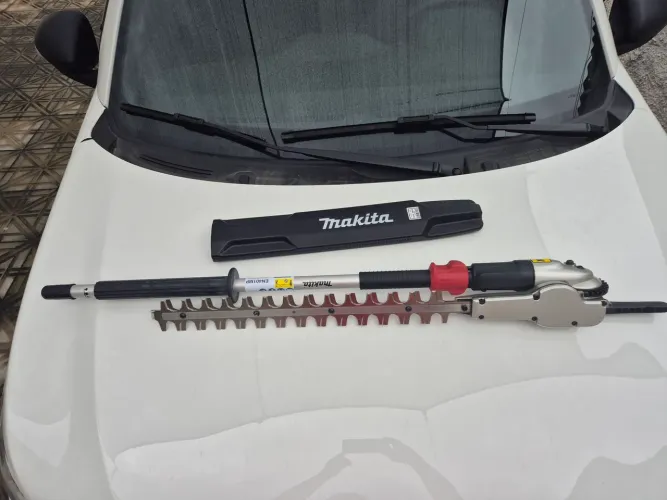 Aparador de cerca viva makita