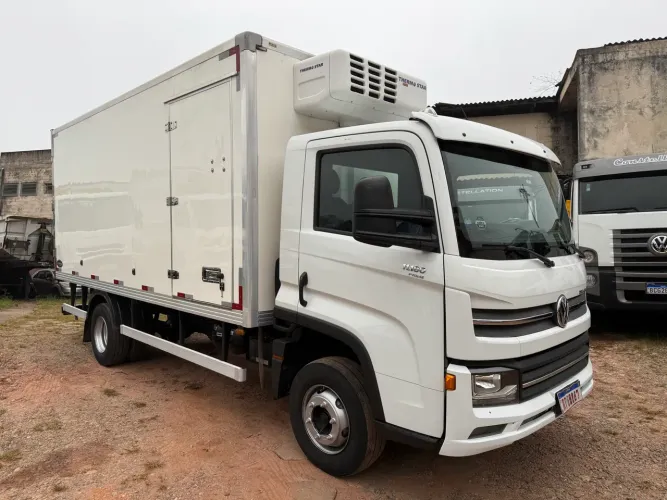 Vw 11180 2023 refrigerado super novo