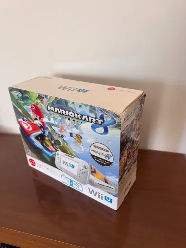 Nintendo Wii U Mario Kart 8 Set