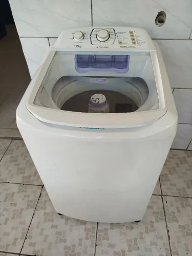 Máquina de lavar Electrolux 12 kg