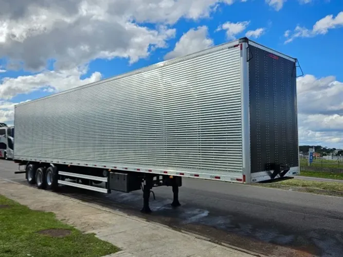 Baú Facchini 30 plts 15.40 x 2.90 zero km ano 2026 chapa xadrez roda de alumínio e pneus