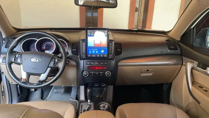 Kia Motors Sorento 3.5 V6 24V 278cv 4X2 Aut. 2012